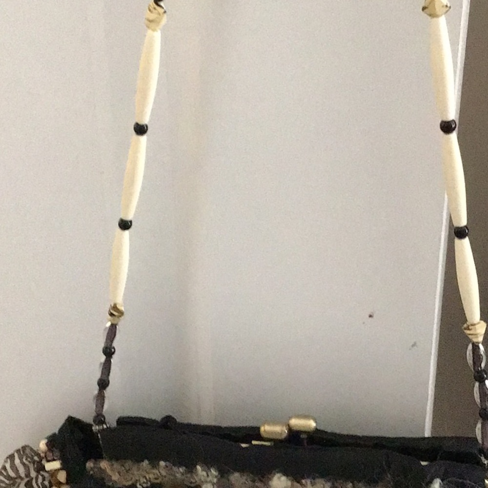 Handbag - Picture 3 of 4